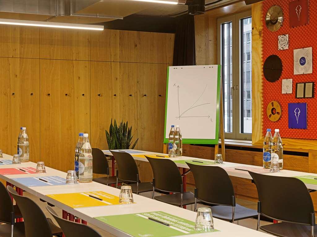25hours Langstrasse Hotel 4*